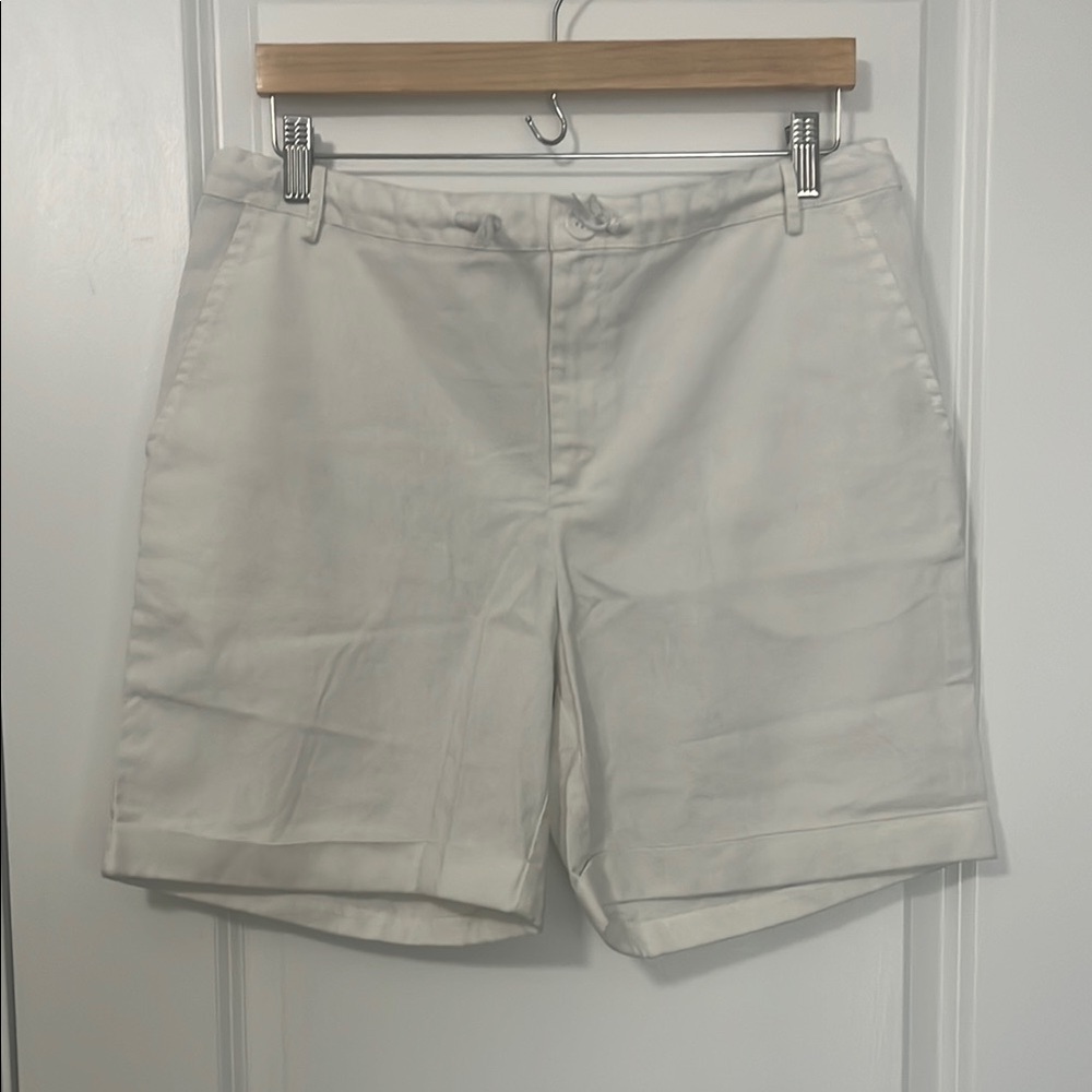 Men’s white linen shorts size 34